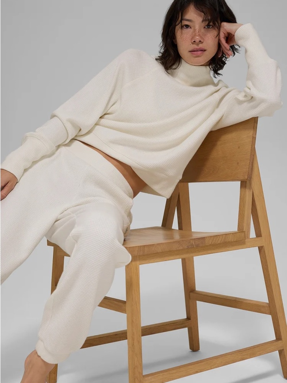 ALO Yoga set Waffle-Knit Turtleneck Pullover xs and jogger xxs